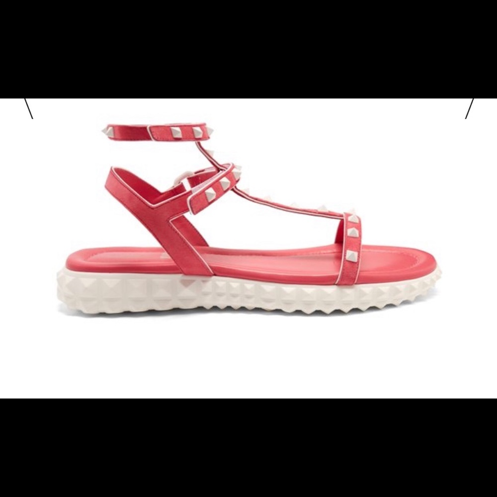 Valentino Rockstud pink sandal